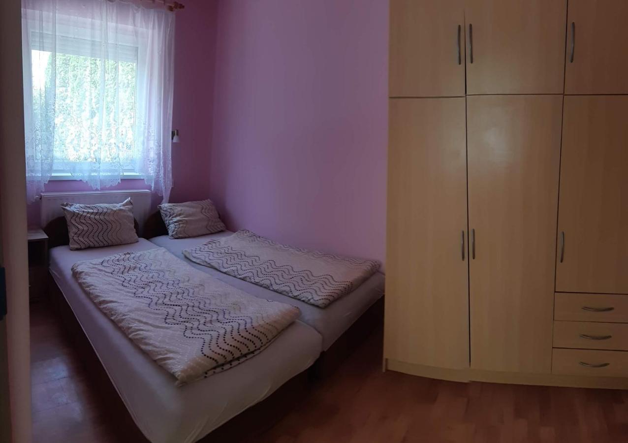 Rozsa Apartment Hajduszoboszlo Ngoại thất bức ảnh