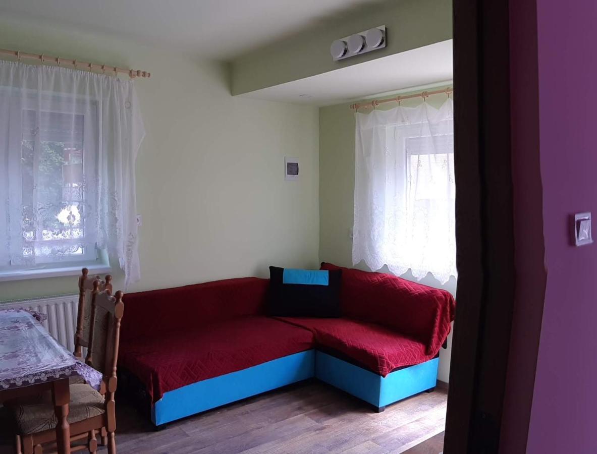 Rozsa Apartment Hajduszoboszlo Ngoại thất bức ảnh