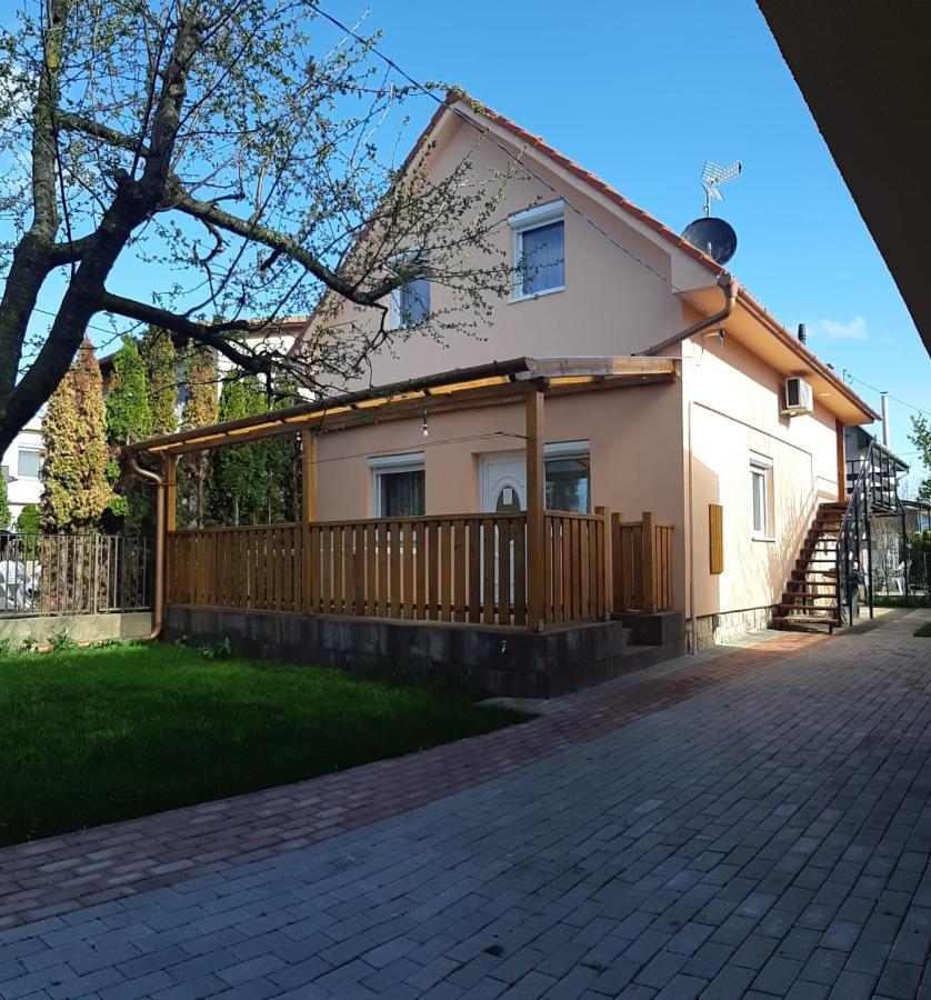 Rozsa Apartment Hajduszoboszlo Ngoại thất bức ảnh